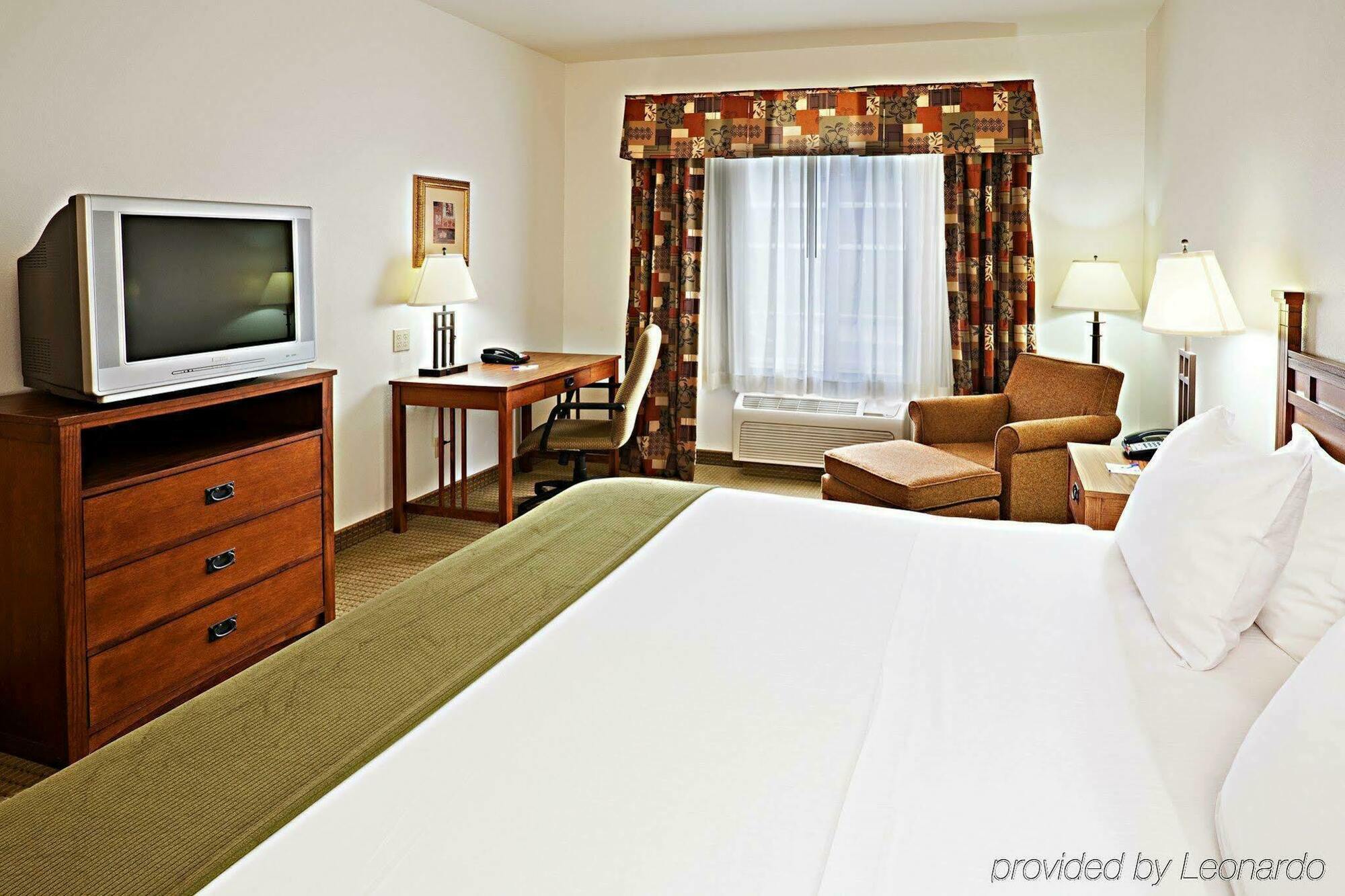 Holiday Inn Express Hotel & Suites Oklahoma City-Bethany, An Ihg Hotel Extérieur photo